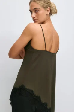 Asymmetric lace singlet - Grün - Dame - Gina Tricot