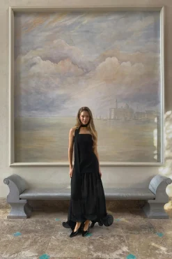 Bandeau frill maxi dress - Schwarz - Dame - Gina Tricot