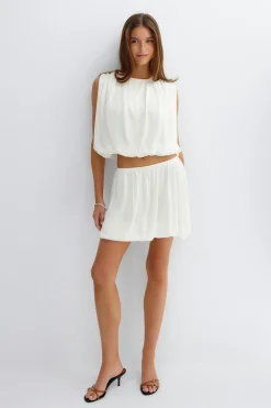 Bubble hem knitted skirt - Weiß - Dame - Gina Tricot
