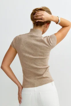 Cap sleeve knitted top - Beige - Dame - Gina Tricot