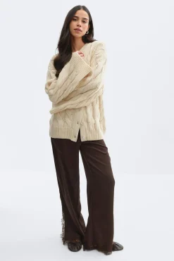 Chunky knitted cable cardigan - Beige - Dame - Gina Tricot