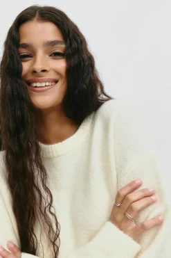 Crew neck knitted sweater - Weiß - Dame - Gina Tricot