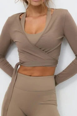 Cropped yoga wrap cardigan - Braun - Dame - Gina Tricot