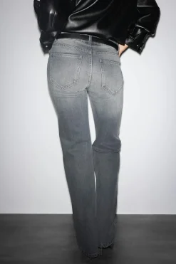 Crush straight jeans - Schwarz - Dame - Gina Tricot