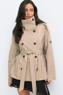 Dropped waist high neck jacket - Beige - Dame - Gina Tricot