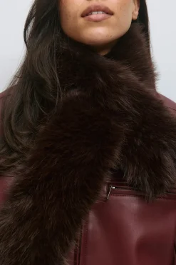 Faux fur plush scarf - Braun - Dame - Gina Tricot