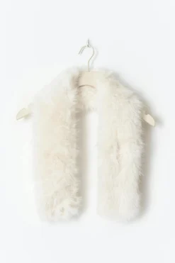 Faux fur plush scarf - Weiß - Dame - Gina Tricot