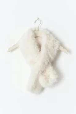 Faux fur plush scarf - Weiß - Dame - Gina Tricot