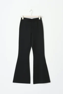Flare jersey trousers - Schwarz - Dame - Gina Tricot