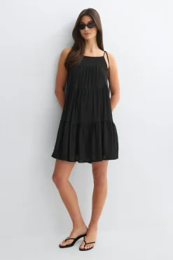 Flowy strap detail dress - Schwarz - Dame - Gina Tricot