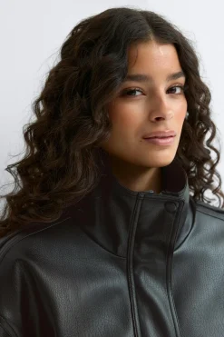 High neck pu jacket - Schwarz - Dame - Gina Tricot