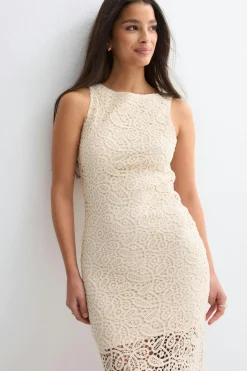 Knitted crochet dress - Weiß - Dame - Gina Tricot