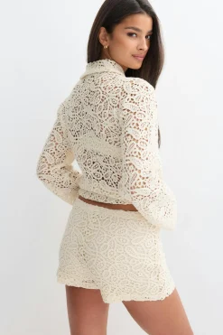 Knitted crochet shorts - Weiß - Dame - Gina Tricot