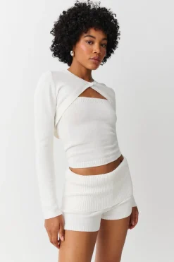 Knitted folded down shorts - Weiß - Dame - Gina Tricot