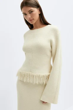 Knitted fringe sweater - Weiß - Dame - Gina Tricot