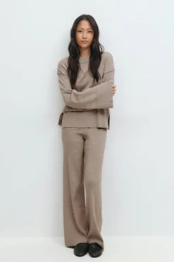Knitted loungewear sweater - Beige - Dame - Gina Tricot