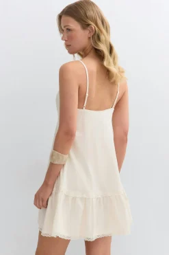 Lace detail strap dress - Weiß - Dame - Gina Tricot