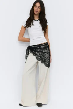 Lace hip scarf - Schwarz - Dame - Gina Tricot