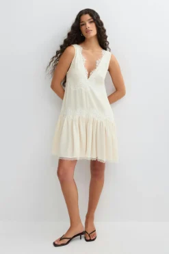 Lace mini dress - Weiß - Dame - Gina Tricot