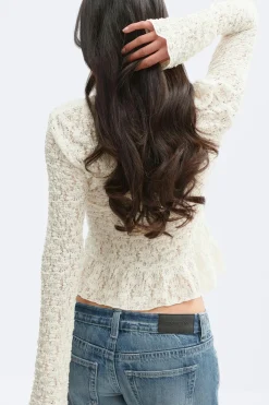 Lace v-neck top - Weiß - Dame - Gina Tricot