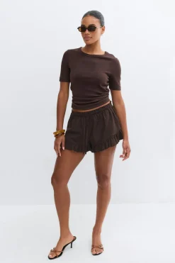 Linen blend frill shorts - Braun - Dame - Gina Tricot