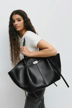 Long strap pu bag - Schwarz - Dame - Gina Tricot