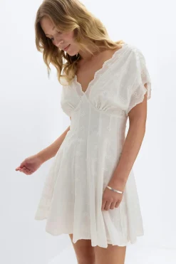 Mini dress - Weiß - Dame - Gina Tricot
