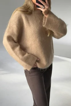 Mohair knitted sweater - Beige - Dame - Gina Tricot
