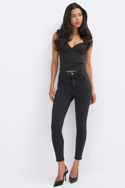 molly petite high w jeans - Schwarz - Dame - Gina Tricot