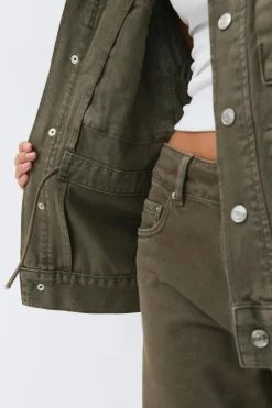 Office cargo denim jacket - Grün - Dame - Gina Tricot