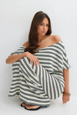 Off shoulder maxi dress - Blau - Dame - Gina Tricot