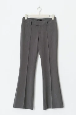 Petite low bootcut trousers - Grau - Dame - Gina Tricot