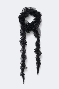 Re tok ruffled scarf - Schwarz - Dame - Gina Tricot