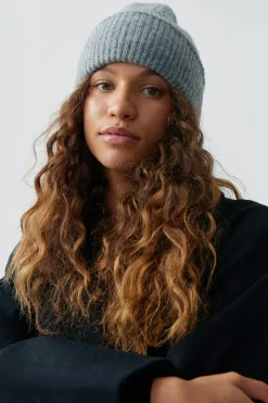 Rib beanie - Grau - Dame - Gina Tricot