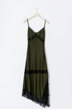 Satin lace midi dress - Grün - Dame - Gina Tricot