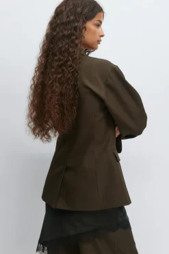 Shaped blazer - Braun - Dame - Gina Tricot
