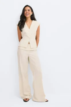 Shaped vest - Weiß - Dame - Gina Tricot