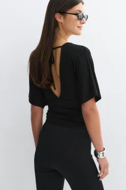 Shaped v-neck top - Schwarz - Dame - Gina Tricot