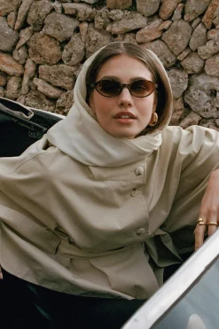 Short cape trench jacket - Beige - Dame - Gina Tricot