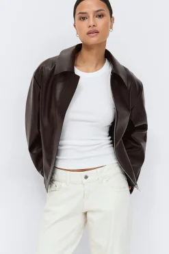 Short pu jacket - Rot - Dame - Gina Tricot