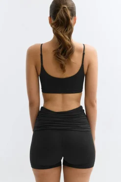 Soft folded yoga shorts - Schwarz - Dame - Gina Tricot