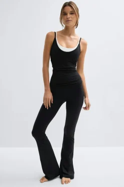 Soft strap yoga singlet - Schwarz - Dame - Gina Tricot
