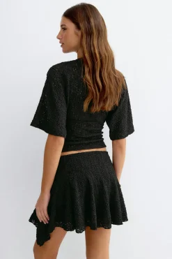 Textured mini skirt - Schwarz - Dame - Gina Tricot
