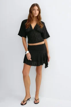 Textured mini skirt - Schwarz - Dame - Gina Tricot