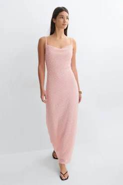 Textured slip dress - Rosa - Dame - Gina Tricot