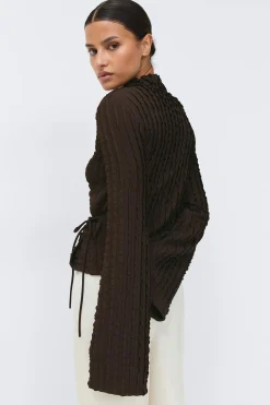 Textured tie detail top - Braun - Dame - Gina Tricot