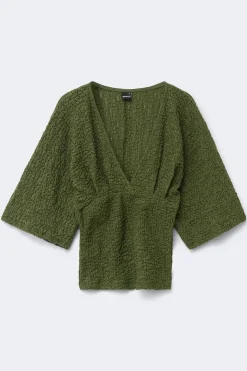 Textured v-neck top - Grün - Dame - Gina Tricot