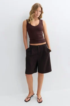 Tight v-neck rib tank - Braun - Dame - Gina Tricot