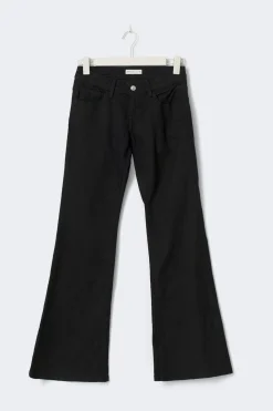 Ultra low flare petite jeans - Schwarz - Dame - Gina Tricot