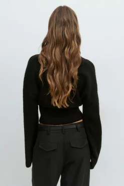 Wide sleeve knitted sweater - Schwarz - Dame - Gina Tricot